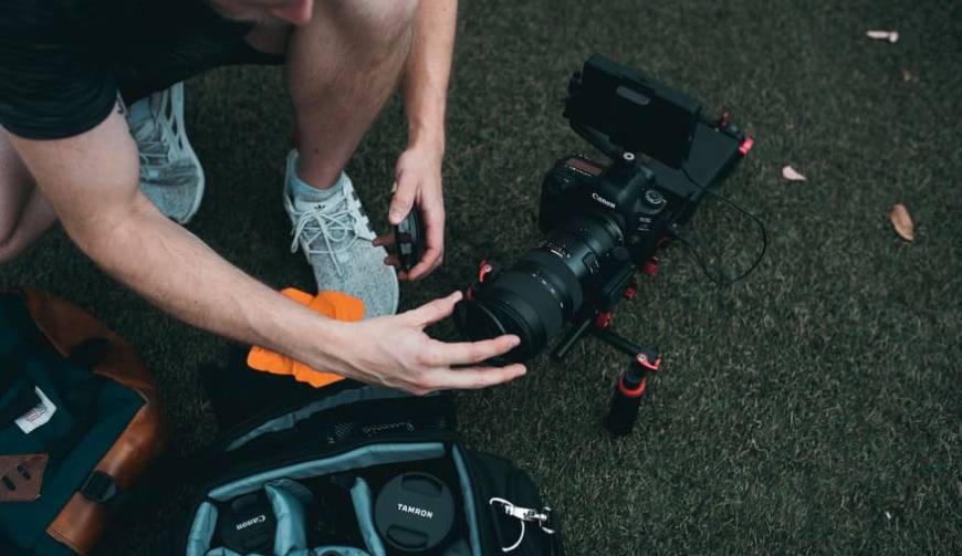 色彩心理学×动态美学，下城区产品视频拍摄公司唤醒感官冲击力